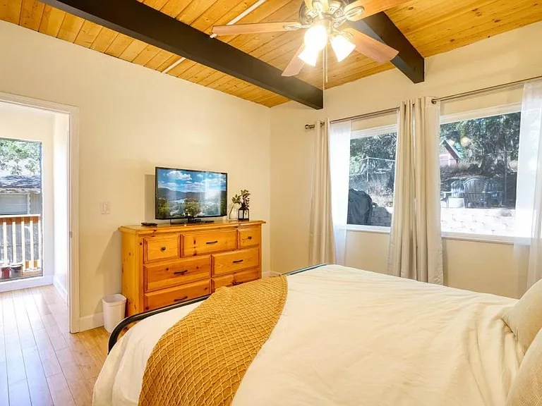 334 Weisshorn Dr — Photo 17