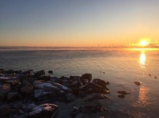 136 Bay View Ave #2, Salem, MA 01970