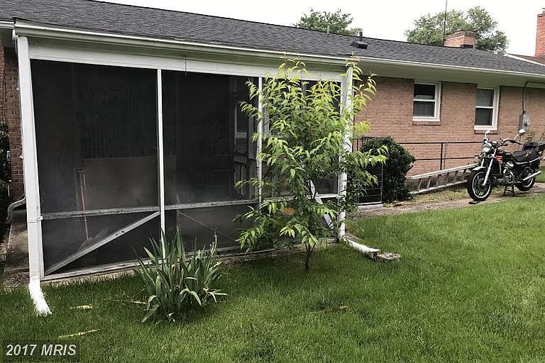 2nd image of 10809 Pleasant Acres Dr