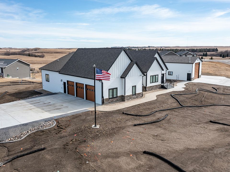 1st image of 1016 Silver Spur Pl