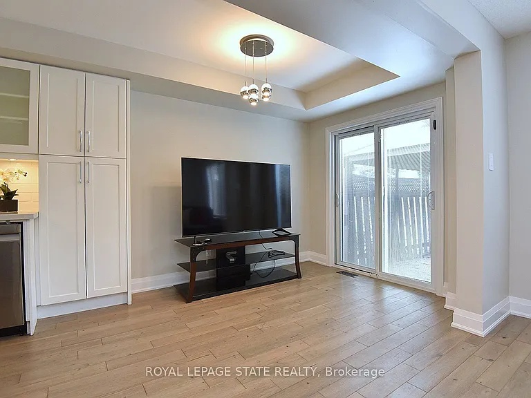 519 Southridge Dr — Photo 10