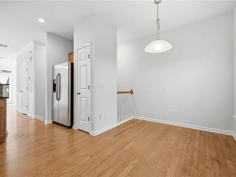 865 Commonwealth Ave SE — Photo 9
