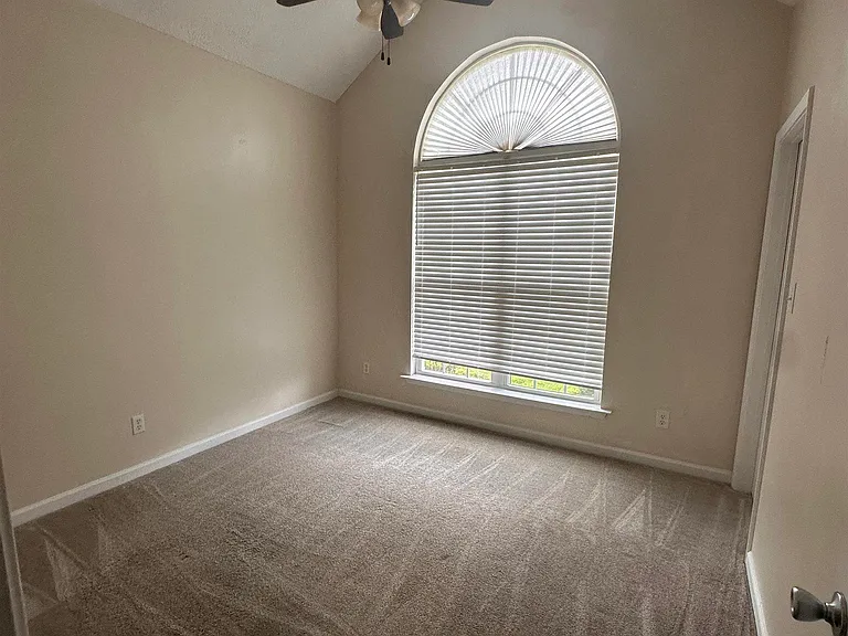 208 Wray St — Photo 6