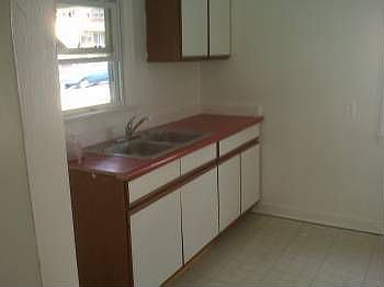5th image of 615 W La Clede Ave