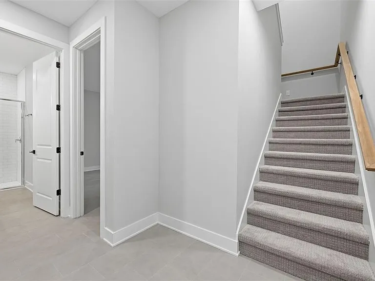 4208 W Carmen St #C — Photo 2