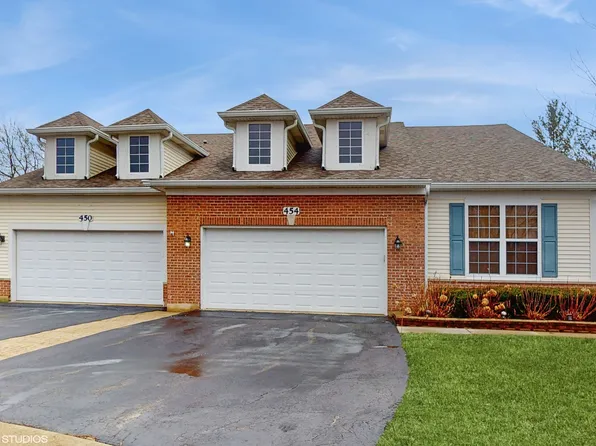 454 Woodhill Dr #454, Carol Stream, IL 60188