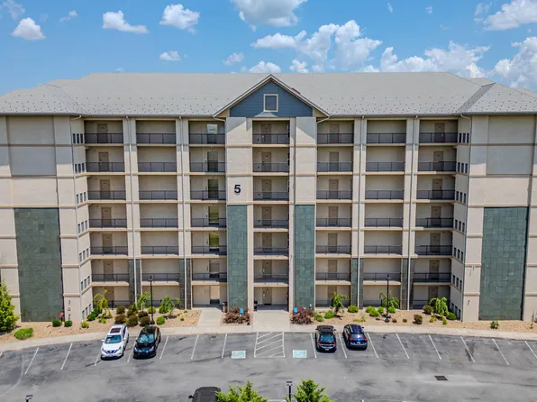 124 Plaza Dr #5601, Pigeon Forge, TN 37863