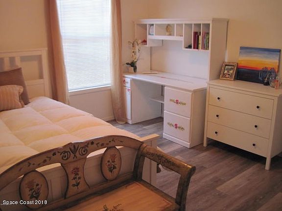 Bedroom 2 /downstairs