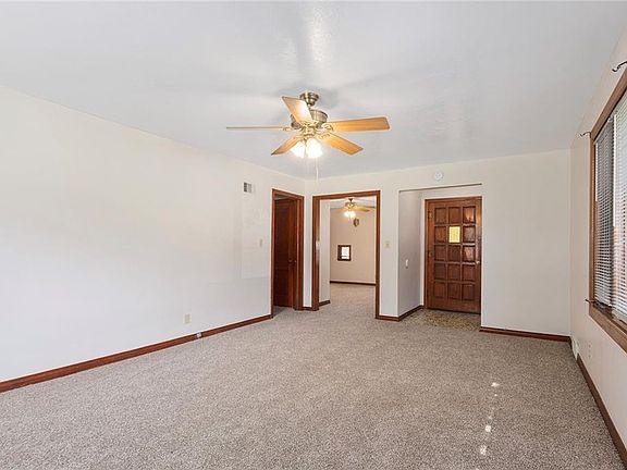 4th image of 8546 Eby Ave
