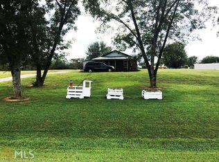 7843 Maysville Rd, Maysville, GA 30558