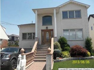 25 Tremont Ave, Staten Island, NY 10314