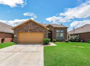 4526 Crown Ln, Baytown, TX 77521