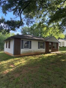 4110 Orchid Dr, Winston Salem, NC, 27105