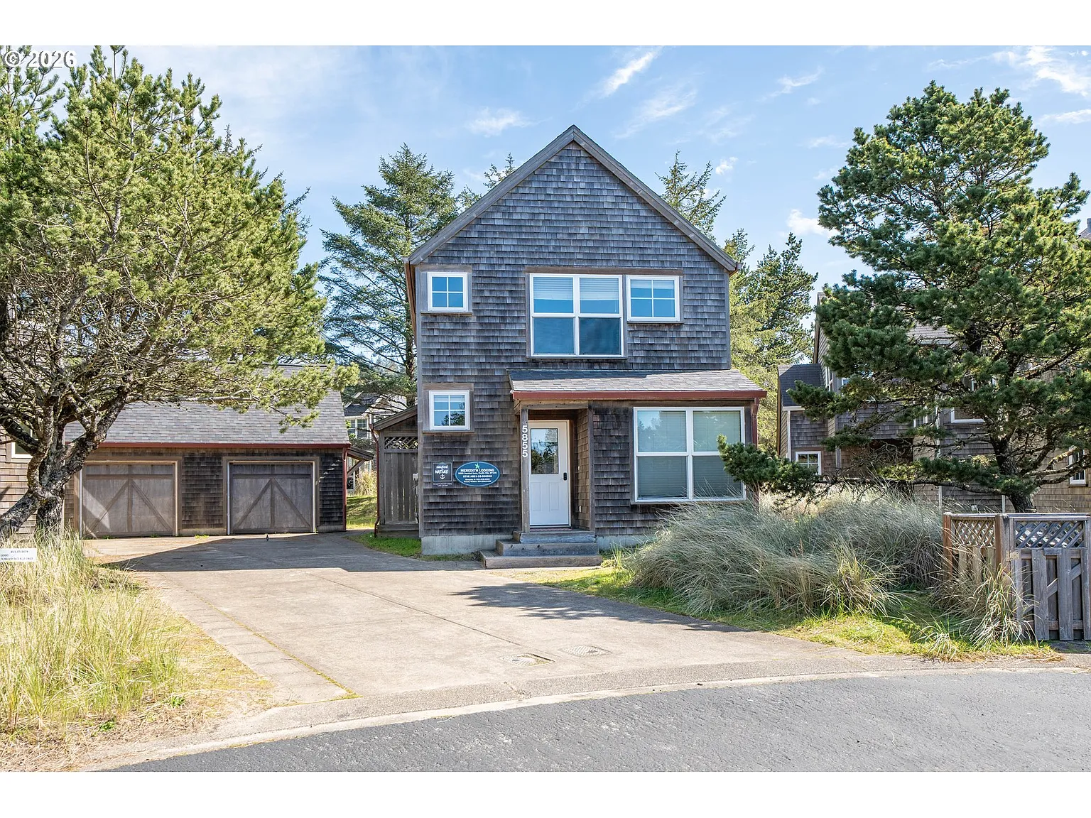 5855 Barefoot Ln photo 1