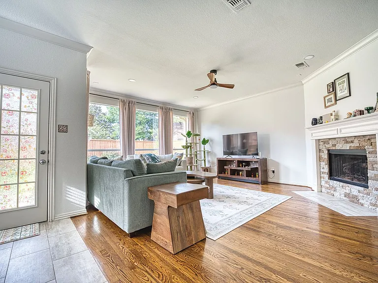 5513 Amber Way — Photo 6
