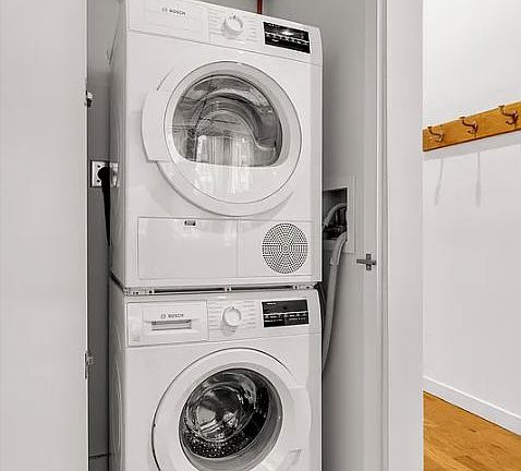 5th image of 293 Church St #3