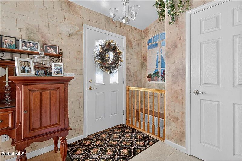 4th image of 106 Calhoun Drive