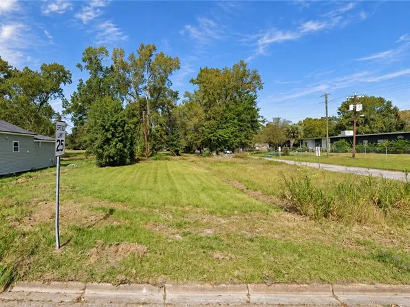 702 W 51st Street, Savannah, GA 31405