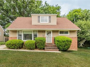 24001 Glenhill Dr, Beachwood, OH