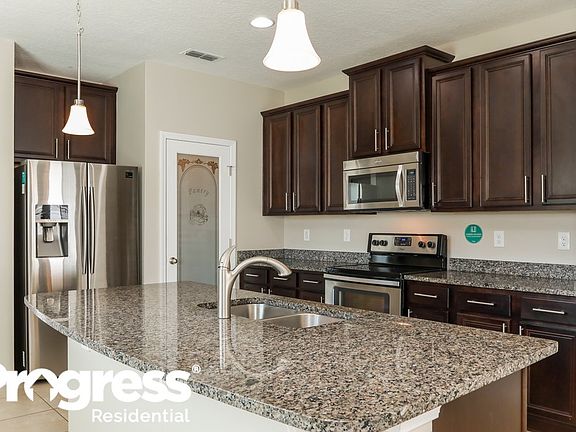 4th image of 515 Deercroft Ln