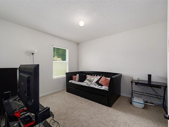 4th image of 3736 SE 98th Pl