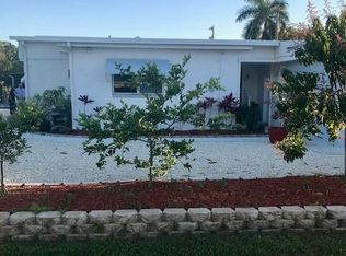 5597 Short St, Saint James City, FL 33956