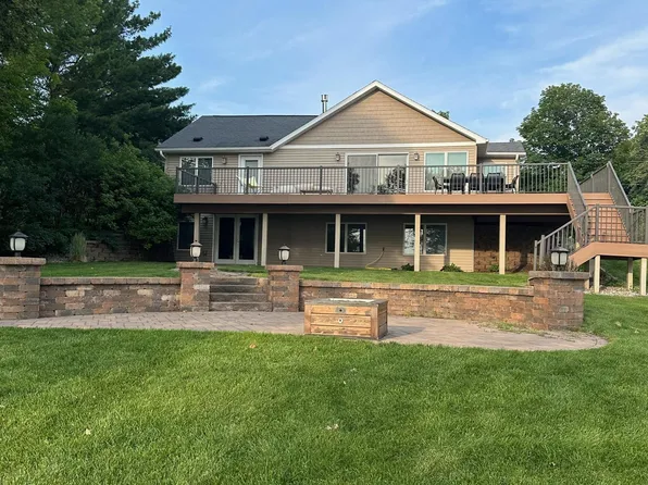 1386 E Shore Dr, Detroit Lakes, MN 56501