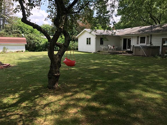 4th image of 1907 Mayfield Dr