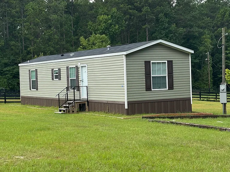 688 Lee Road 120 — Photo 1