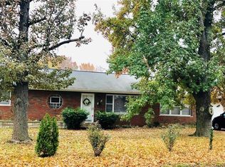 1117 Buckley Rd, Saint Louis, MO 63125