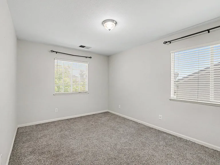 4561 Temblor Way — Photo 11