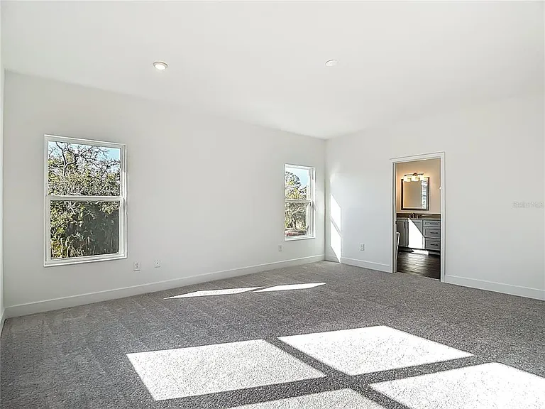 410 S West Shore Blvd — Photo 49