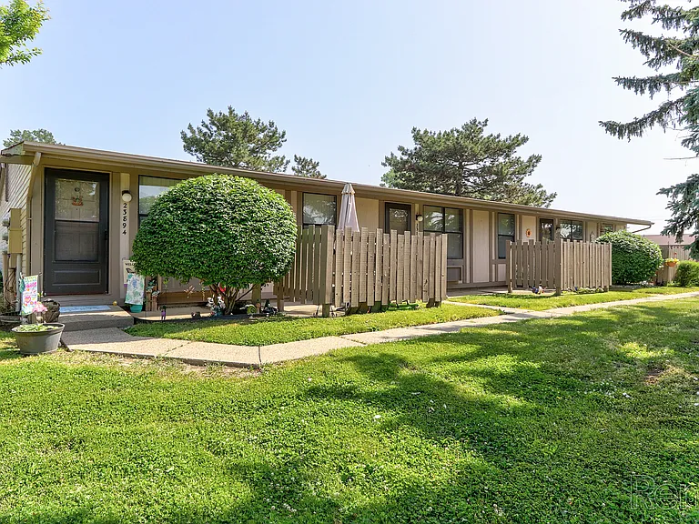 Newberry Woods Apartments — Photo 27