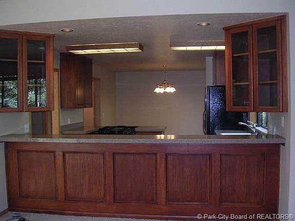 4th image of 5106 N Meadows Dr