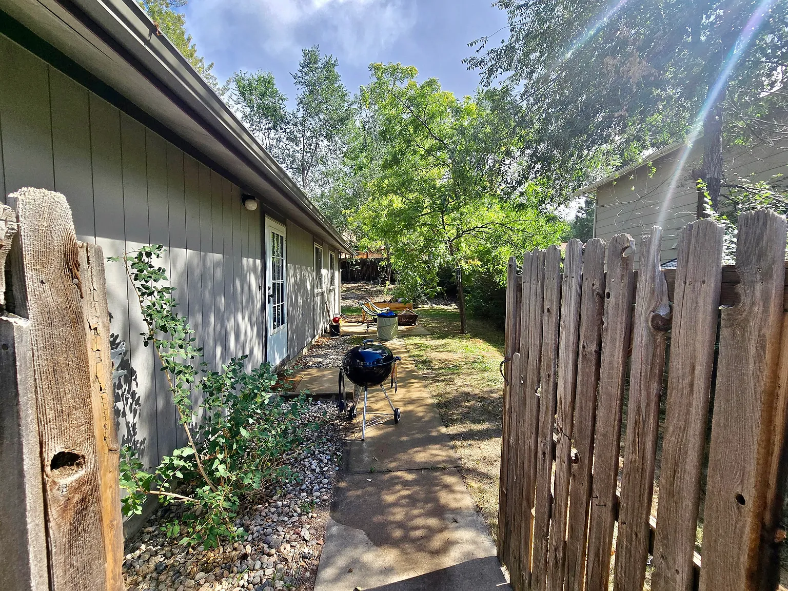 2 bed, 992 sqft, $2,300 — Photo 2