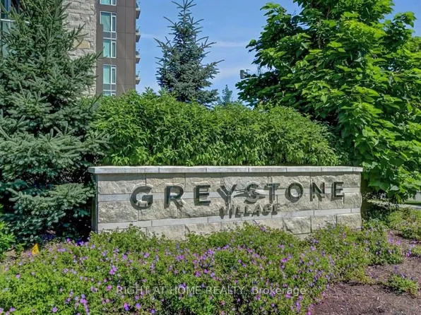 530 De Mazenod Ave #303, Ottawa, ON K1S 5W8