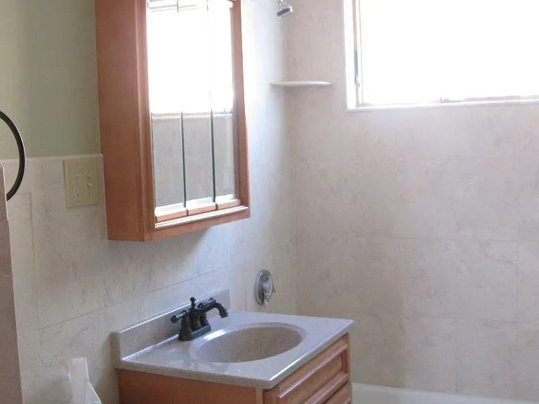 33 Keenan St #1 — Photo 7