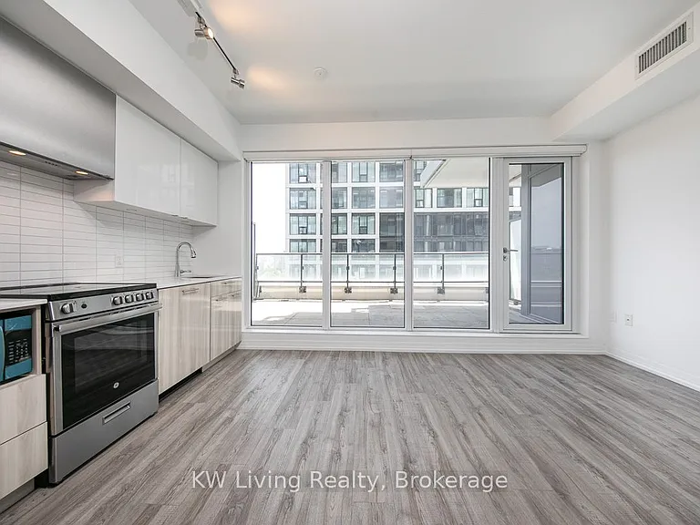 251 Jarvis St #921 — Photo 9