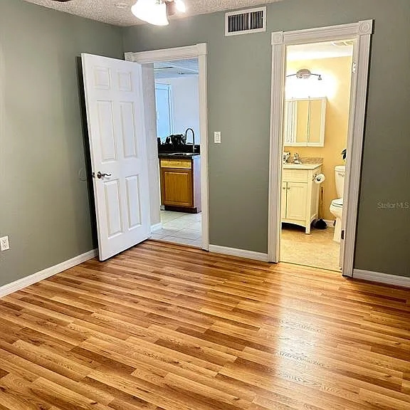 596 Orange Dr #150 — Photo 14