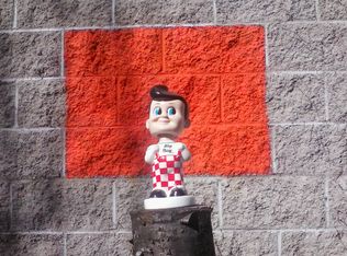 12115 W Farmington Rd, Hanna City, IL 61536