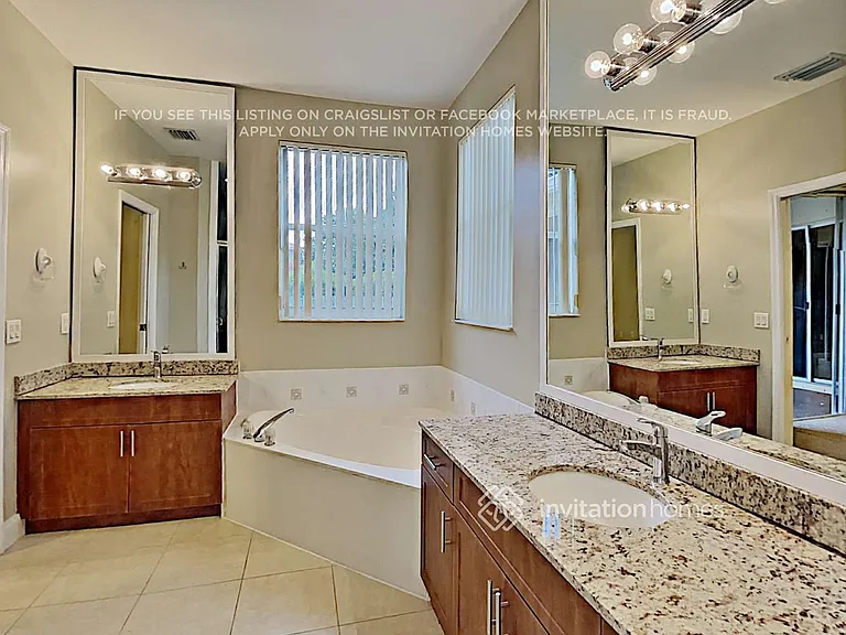 1339 NW 166th Ave — Photo 13