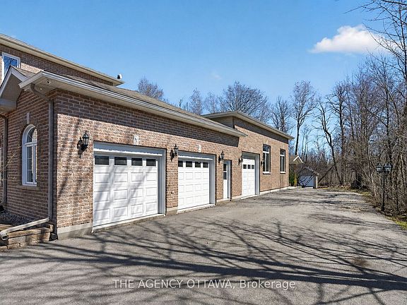 3rd image of 4633 Albion Rd