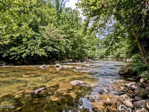 6750 Old Walland Hwy, Townsend, TN 37882