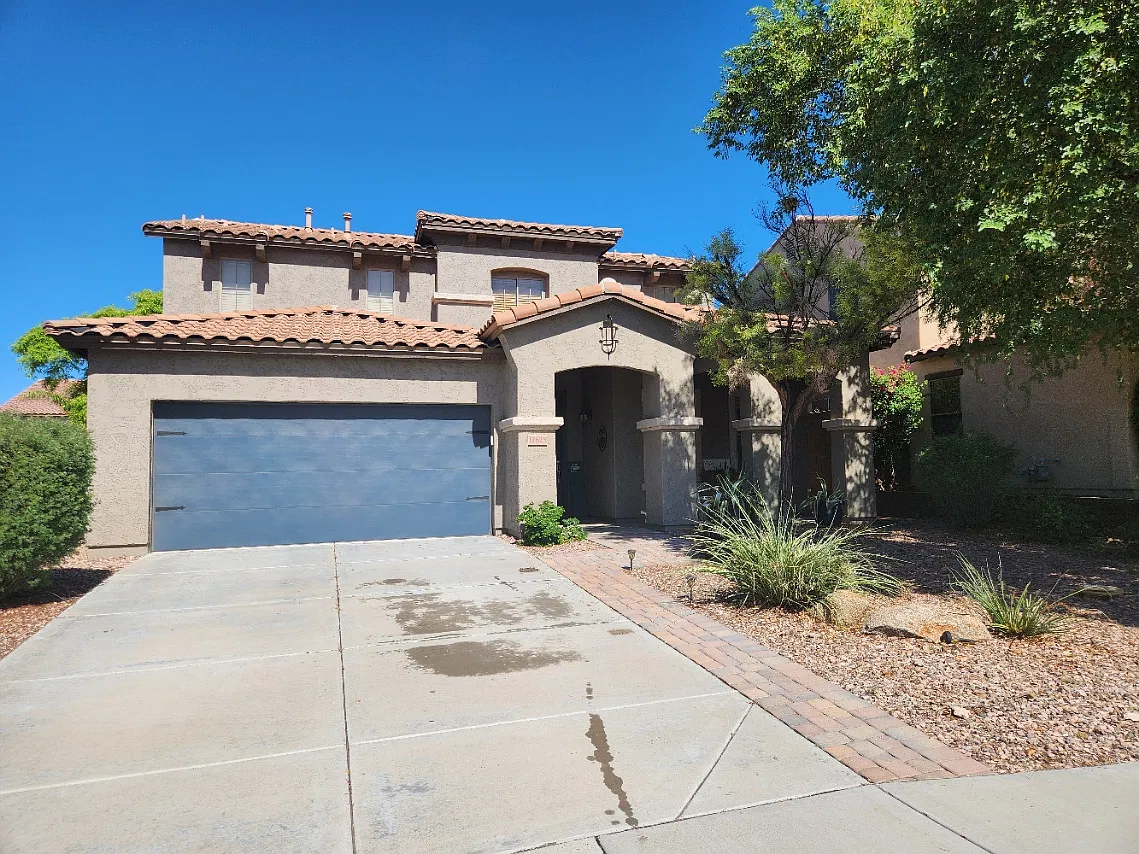 4 bed, 2439 sqft, $1,000 — Photo 4