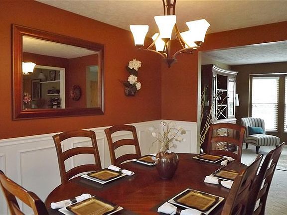 4th image of 6414 Coachlight Way