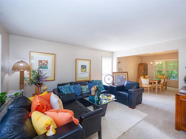 3481 Castlewood Ct — Photo 22