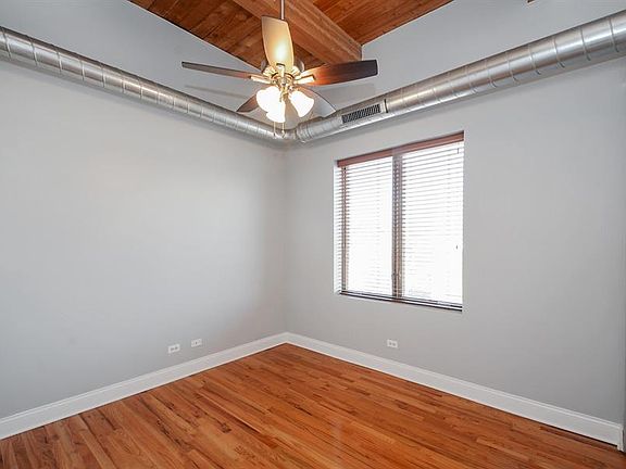 2nd image of 500 N Damen Ave APT 303