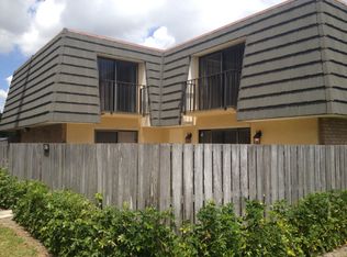 2715 27th Way, West Palm Beach, FL 33407