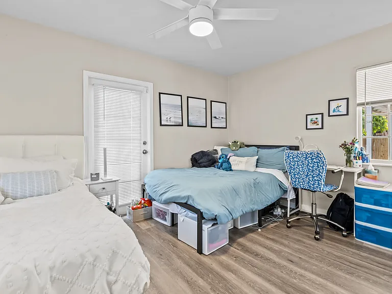 5059 Campanile Dr — Photo 25