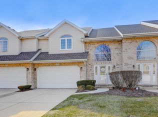 12768 Cheiftain Ct, Oak Lawn, IL 60439